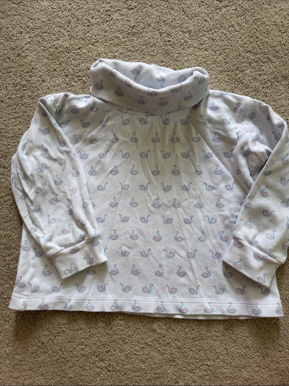 Little English swan turtleneck